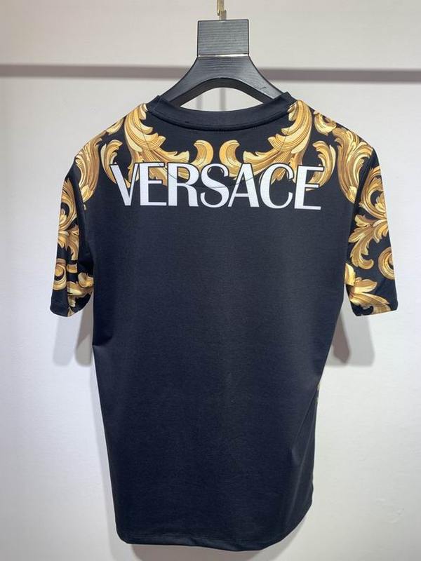 Versace Men's T-shirts 32